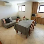 Tonik Diklo, Seaside In Apartamento Zadar