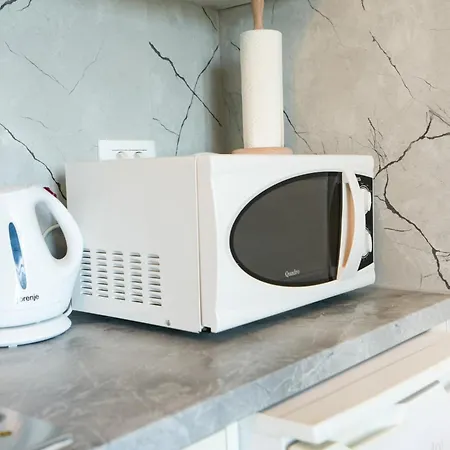 Tonik Diklo, Seaside In 公寓