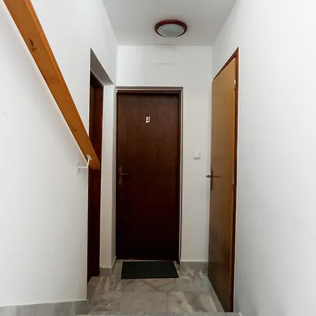 Tonik Diklo, Seaside In 公寓