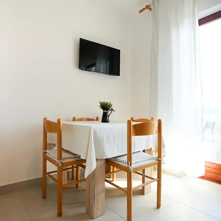 公寓 Tonik Diklo, Seaside In *