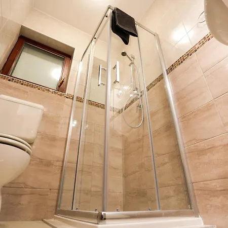 Tonik Diklo, Seaside In 扎达尔